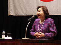樋口恵子さんの記念講演
