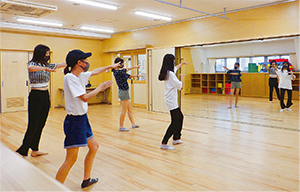 小学生のあそび活動写真