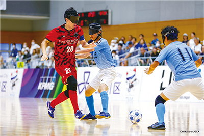ブラインドサッカー試合写真