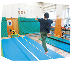 スラックライン活動写真