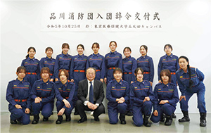 品川消防団入団辞令交付式集合写真