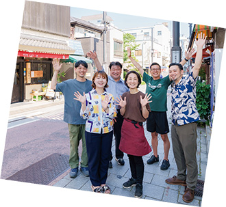 北品川本通り商店会の店主の皆さん写真