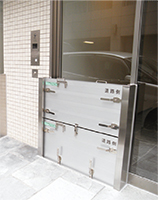 止水板設置時の様子写真