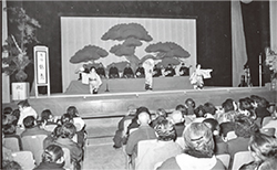 昭和31年の品川公会堂のこけら落し写真