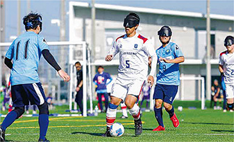 ブラインドサッカー試合写真