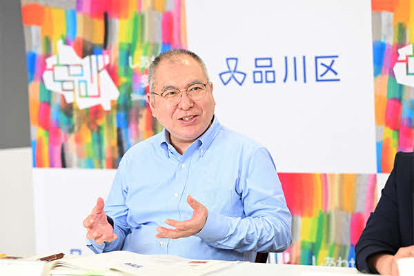 鍵屋氏が話している様子