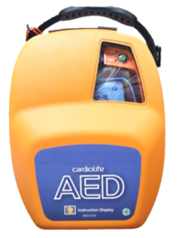 写真:AED