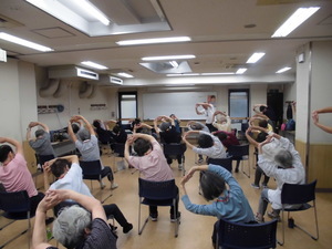 写真:健康やわら体操の様子