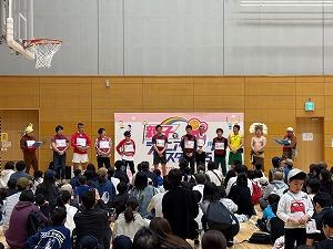 写真:親子でジュニアスポーツフェスタ2025 デフリンピック啓発ブース1