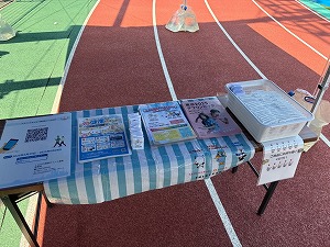 写真:ブラインドサッカー東日本リーグ2025 デフリンピック啓発ブース4