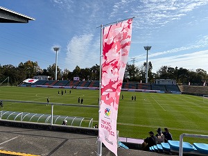 写真:応援フラッグ(日本国旗)掲揚2