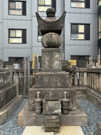 写真：桃中軒雲右衛門の墓