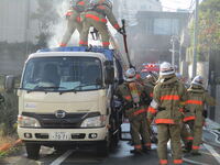 写真：東五反田5丁目の車両火災1