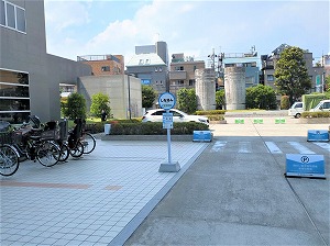 写真：昭和医科大学病院前