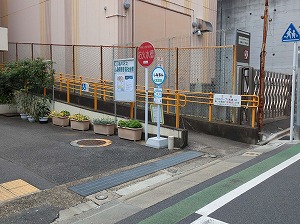 写真：心身障害者福祉会館