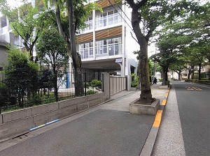 写真：第二延山小学校前