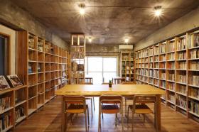 写真：KAIDO books & coffee店内