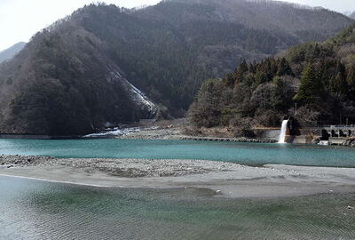 写真:奈良田湖 全景