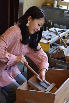 写真:硯匠庵_体験の様子