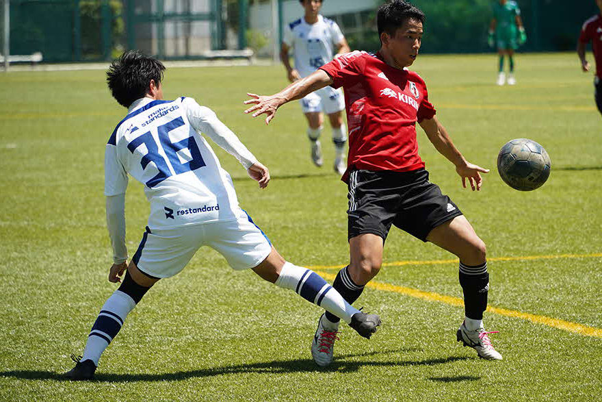 試合をしている様子写真