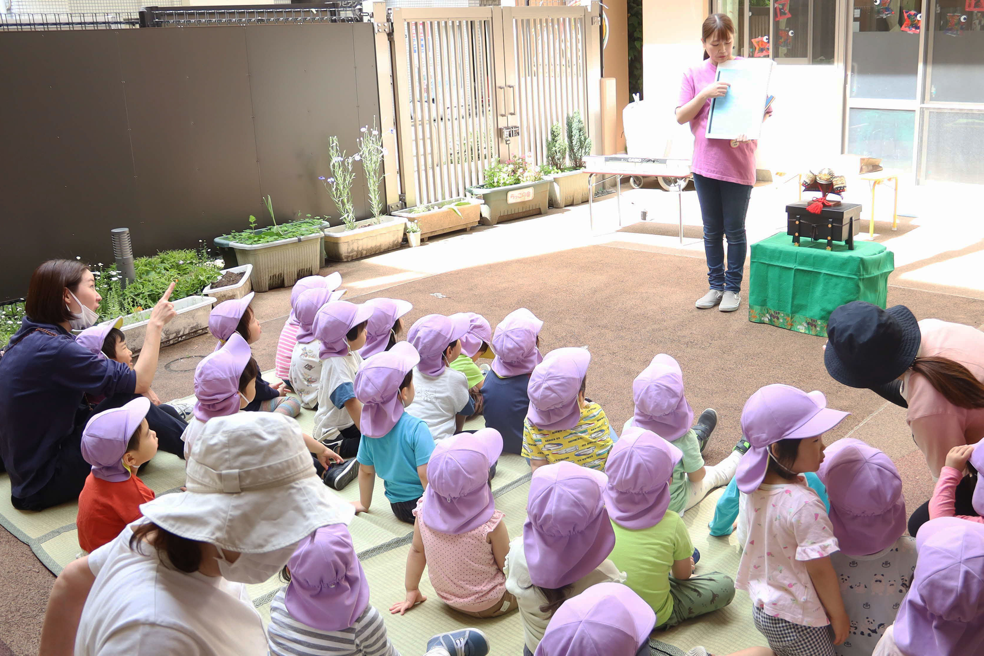 品川保育園「こいのぼりの会」を実施