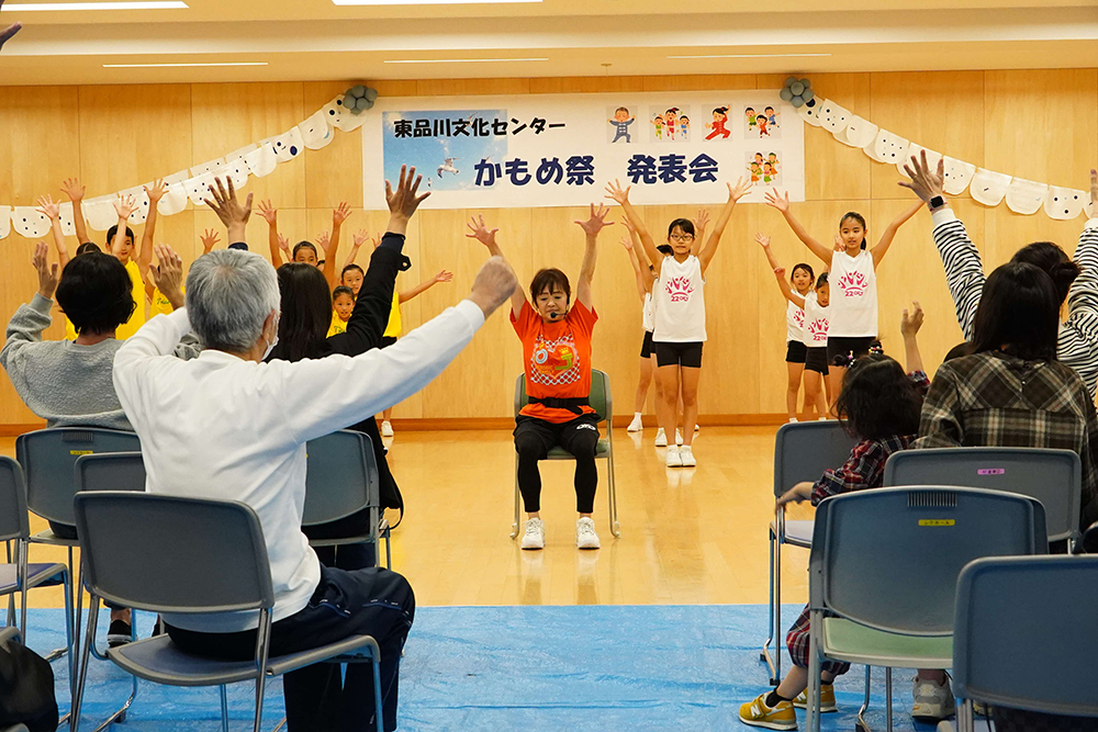 エアロビクス発表会の写真