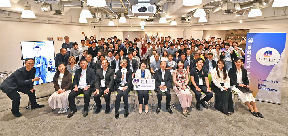参加者全員での集合写真 正面