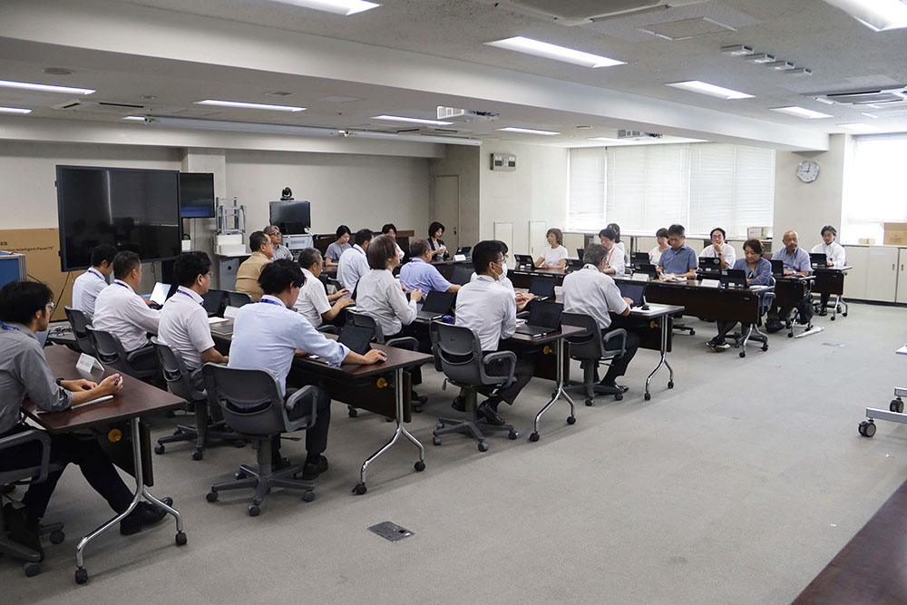 災害対策本部会議全体の様子