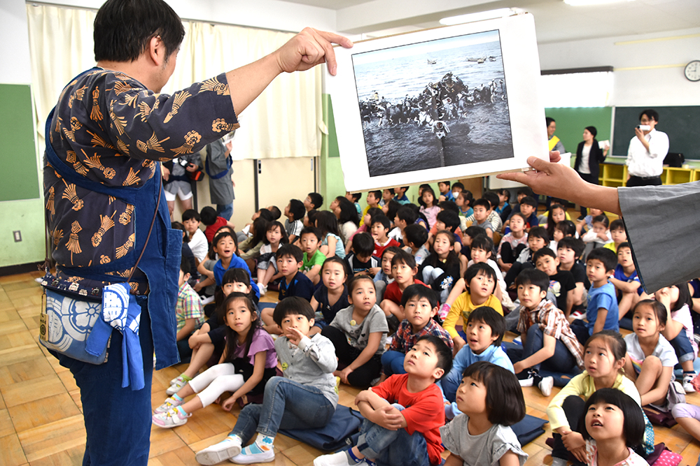 授業中の子供たちの様子