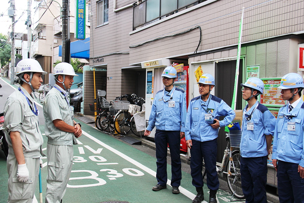 区と都の職員