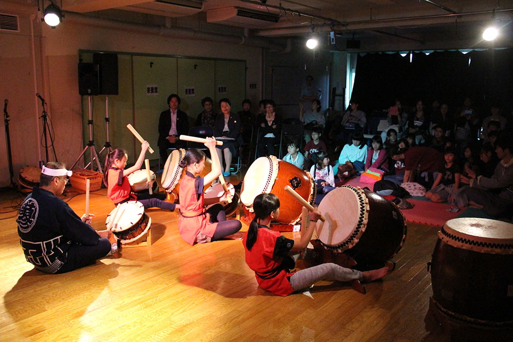 和太鼓で秩父祭り囃子披露