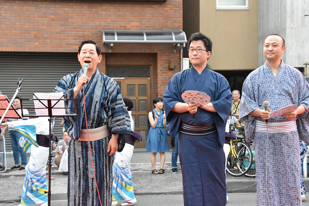 大塚文雄さんの歌で踊る