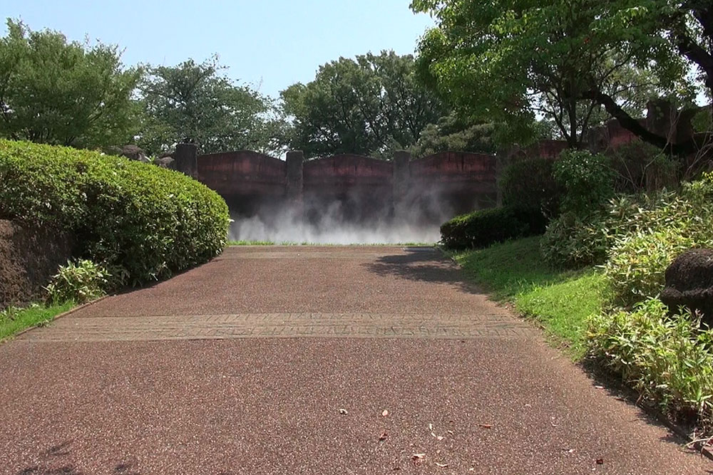 公園通路坂下から見たミスト風景