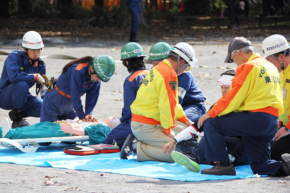 救助活動訓練　AED使用し心肺蘇生