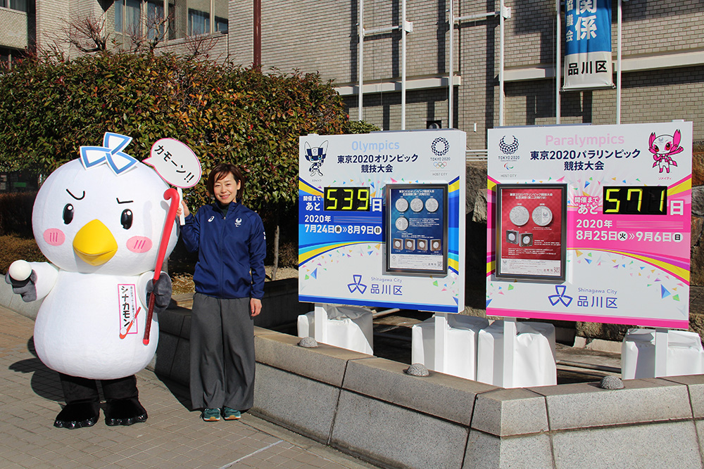 東京2020大会コミュニケーターの藤尾さんとシナカモン