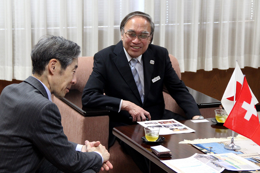 区長表敬の様子