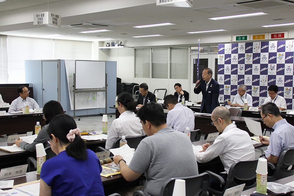 桑村副区長から区の情報提供