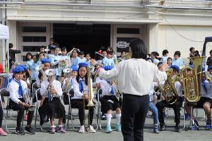 三木小学校の演奏