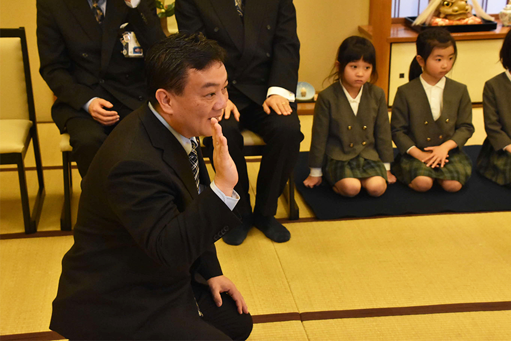 渡辺区議会議長あいさつ