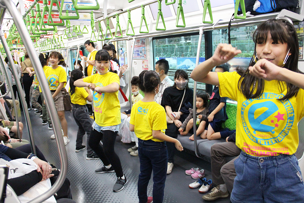 夢さんばし号車内