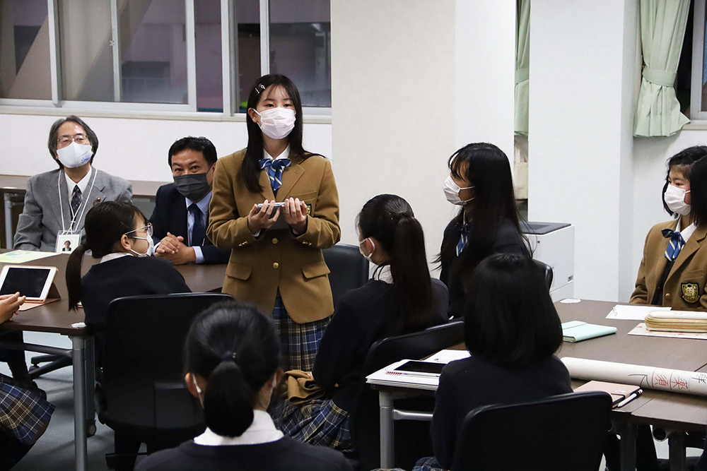 話し合った内容を発表