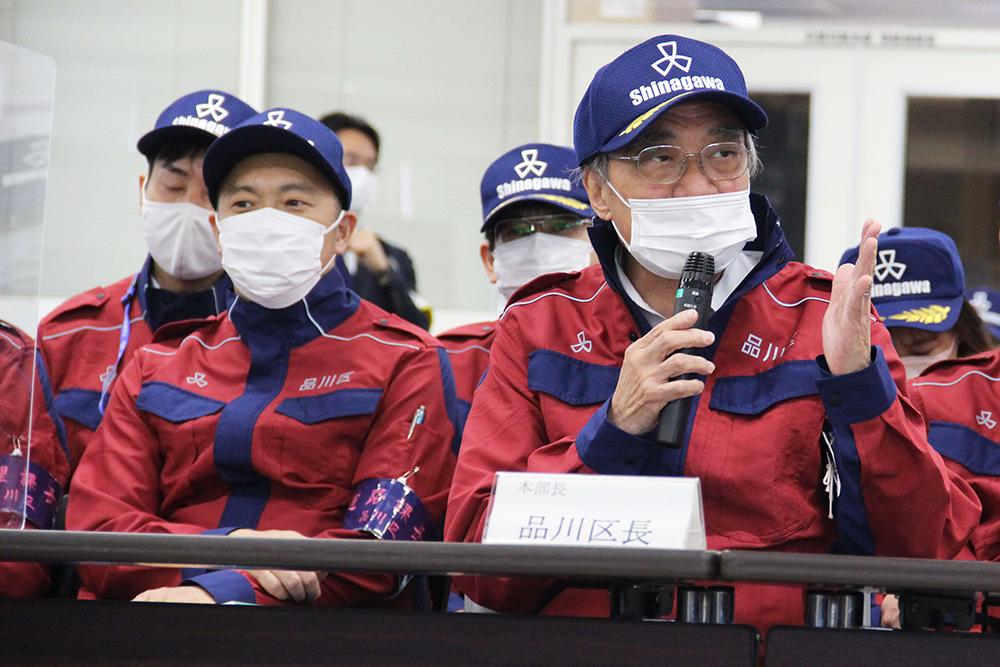 総括する濱野区長