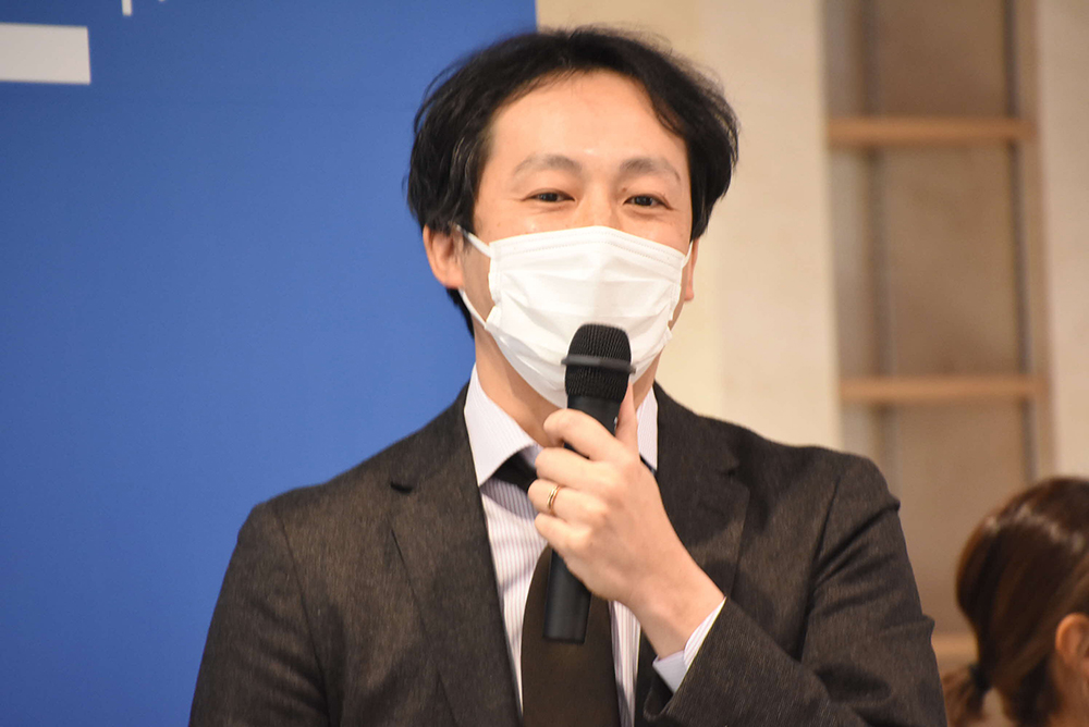 慶應義塾大学湘南藤沢キャンパス インキュベーションマネージャー 上田さん