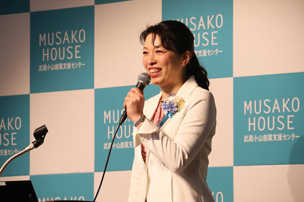 ファイナリスト　新川　智子さん