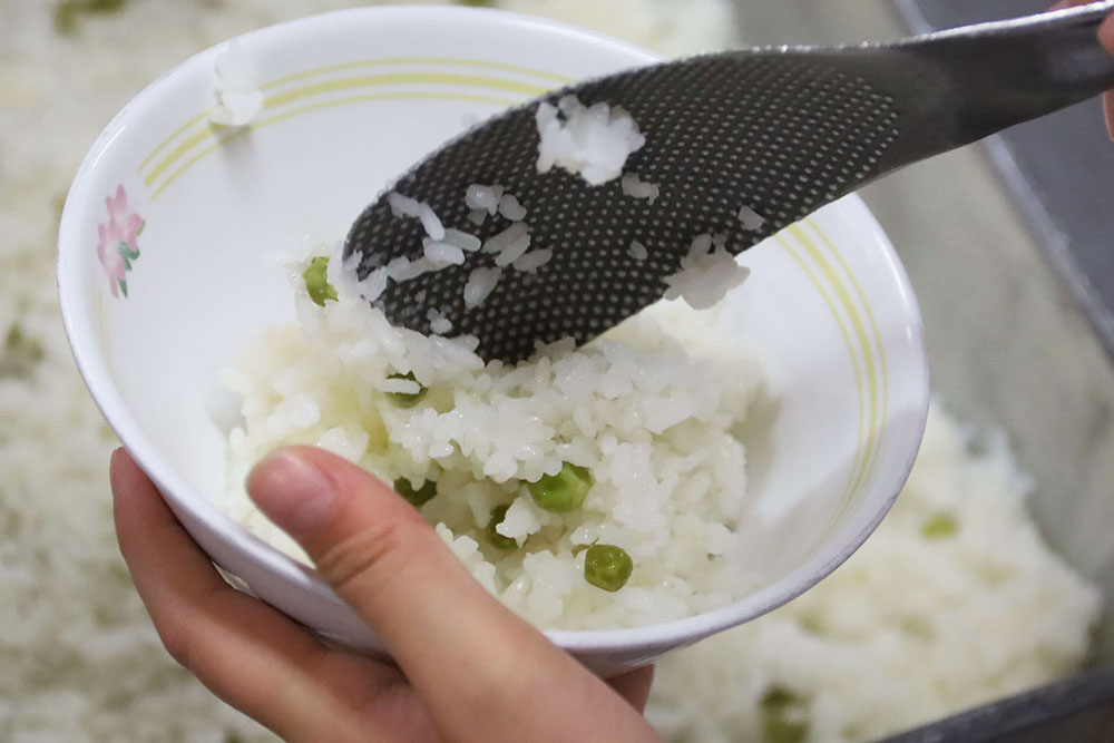 給食のピースご飯