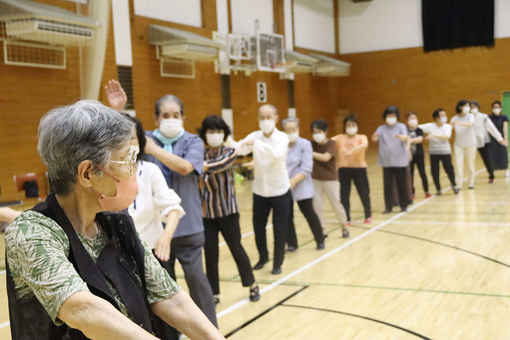 踊りの輪