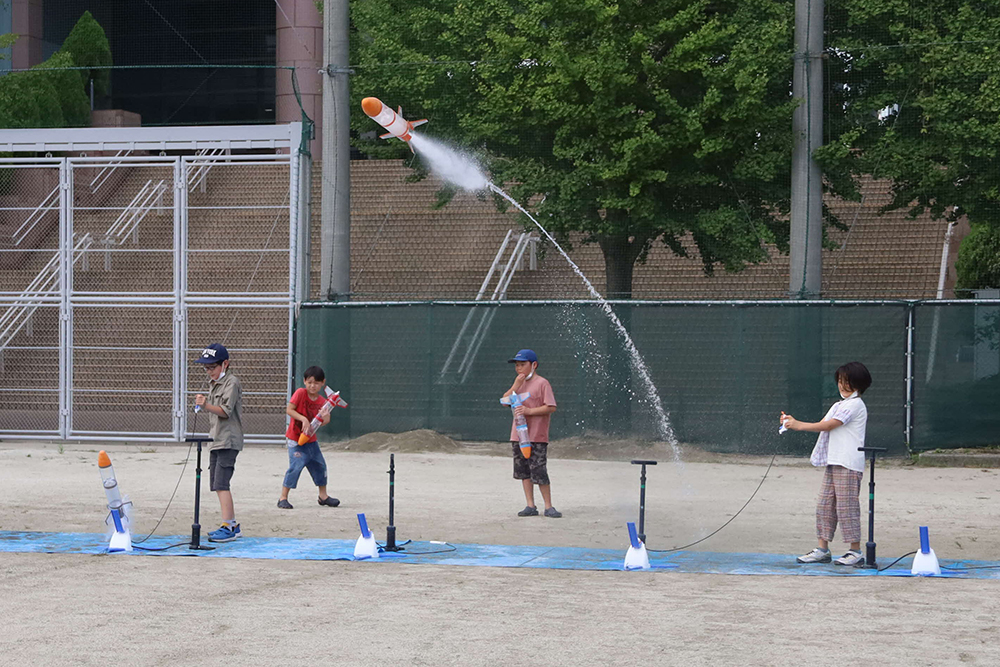 ロケットが飛ぶ瞬間の広め