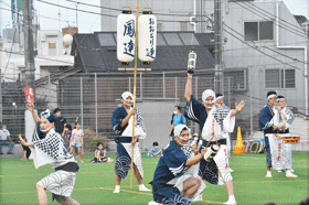 阿波踊りの様子