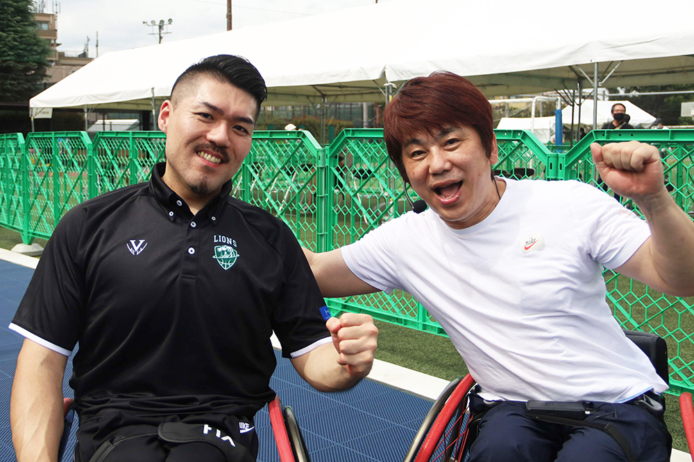 車いすバスケの根木選手と藤澤選手