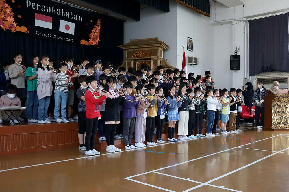 第一日野小学校児童によるリコーダーの演奏